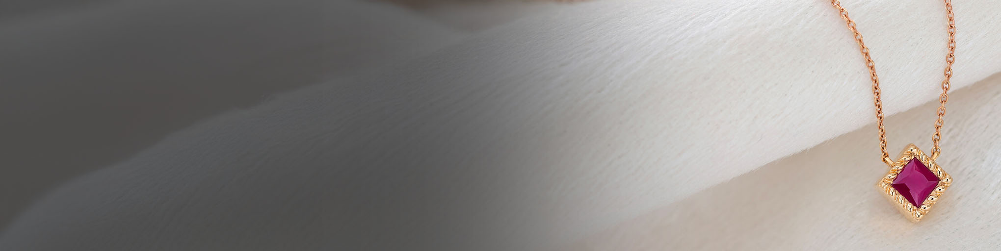 Colliers Rubis Or Rose