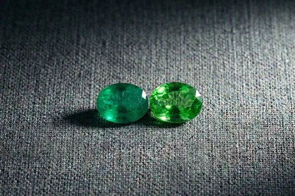 Esmeralda vs Tsavorita: ¿qué piedra verde elegir?