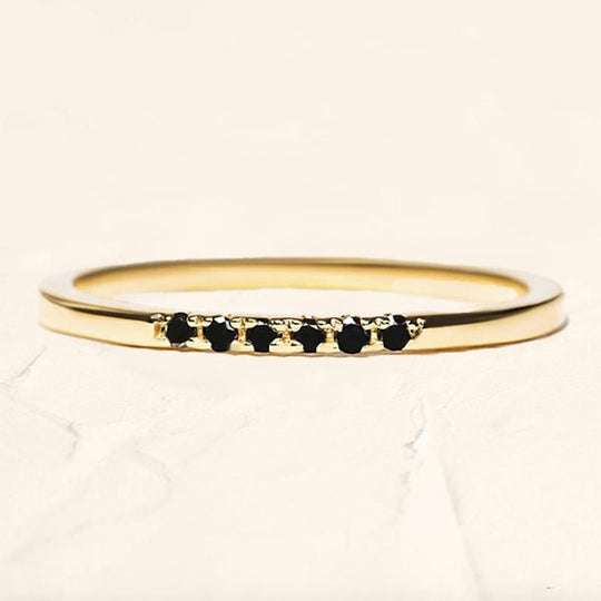 Anillo Nisha en oro vermeil y diamantes negros