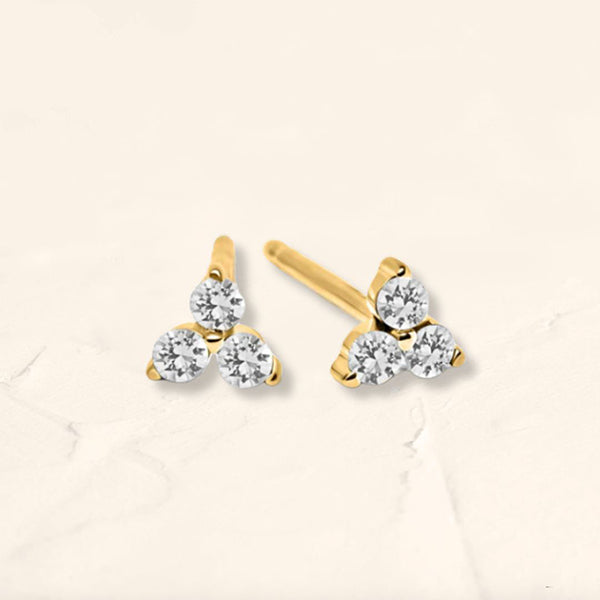 Pendientes florales con diamante