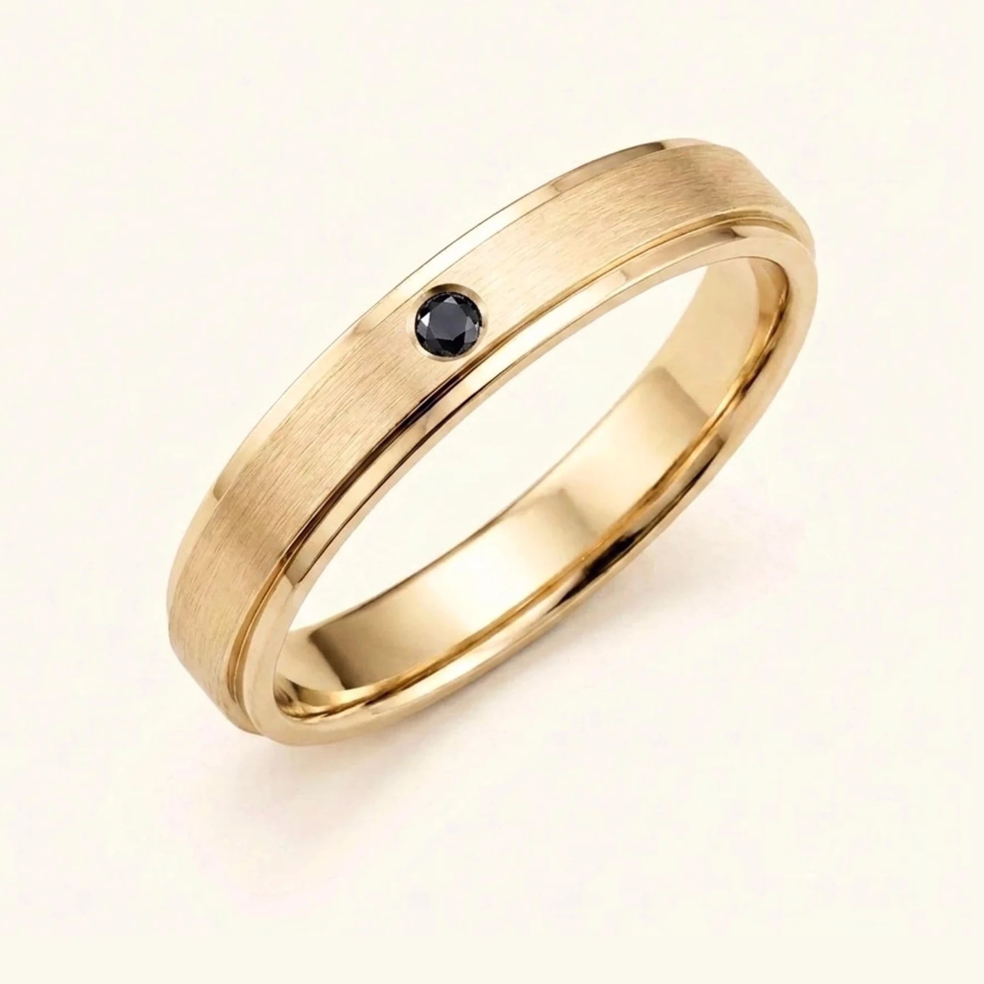 Alianza de diamante negro en oro amarillo de 18 quilates Dhruva, anillo cepillado