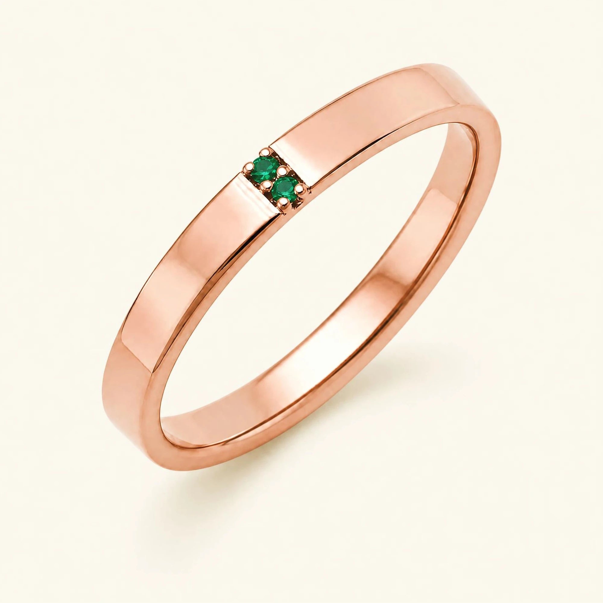 Alliance émeraude pour homme en or rose