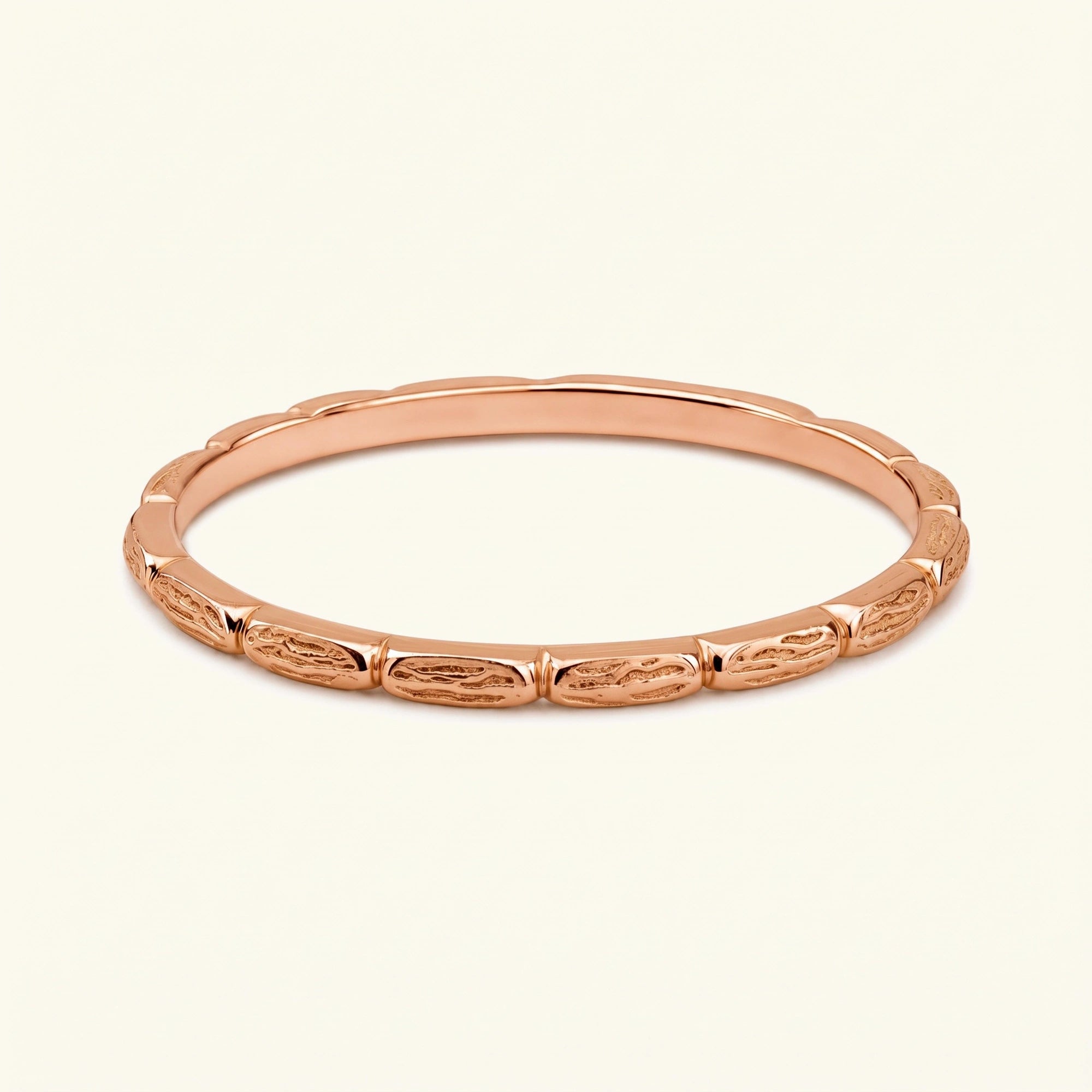 Anillo alianza Sobek en oro rosa de 18 quilates, anillo cincelado con escamas de cocodrilo