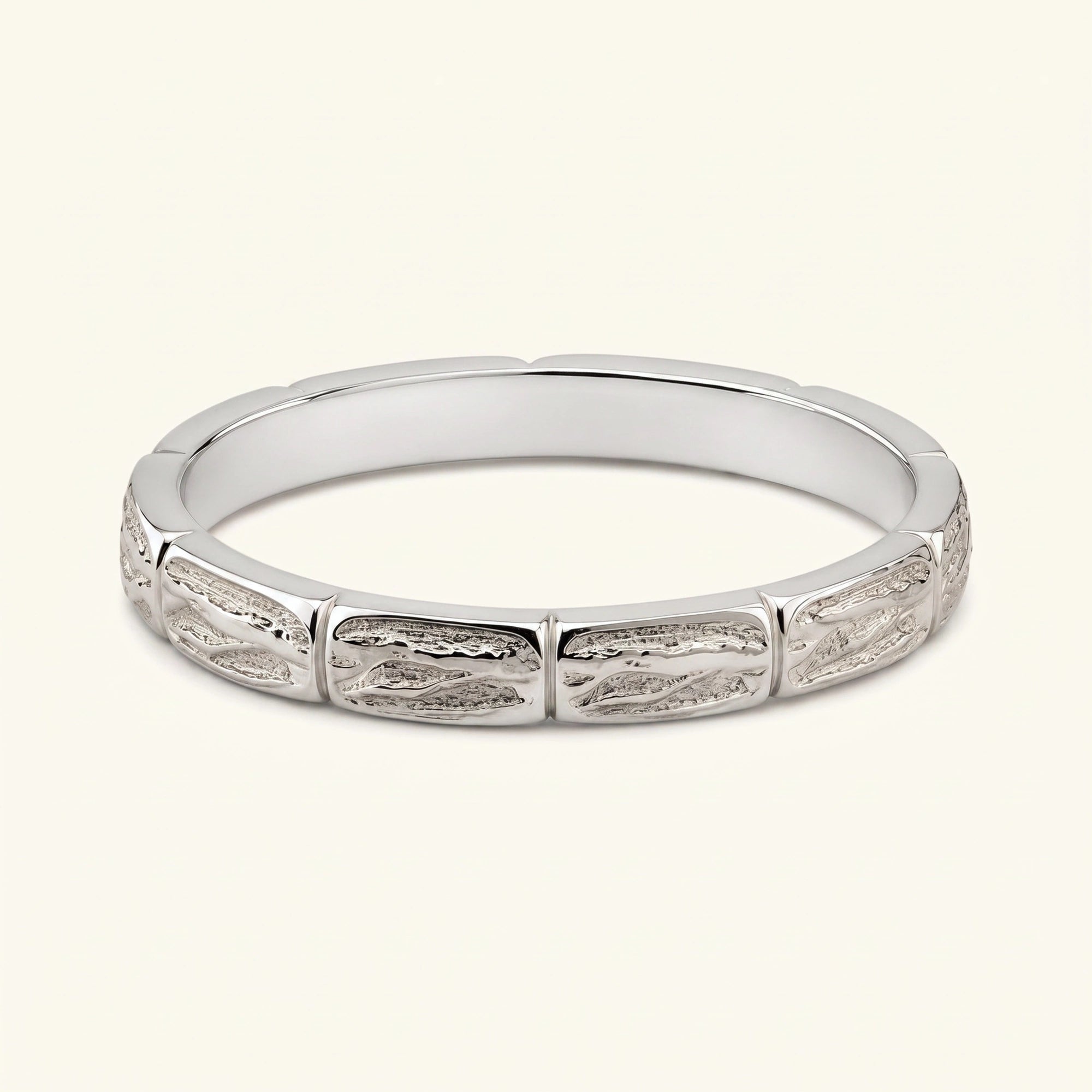 Alianza Sobek escamas de cocodrilo en oro blanco de 18 quilates, anillo hombre de 2,7 mm