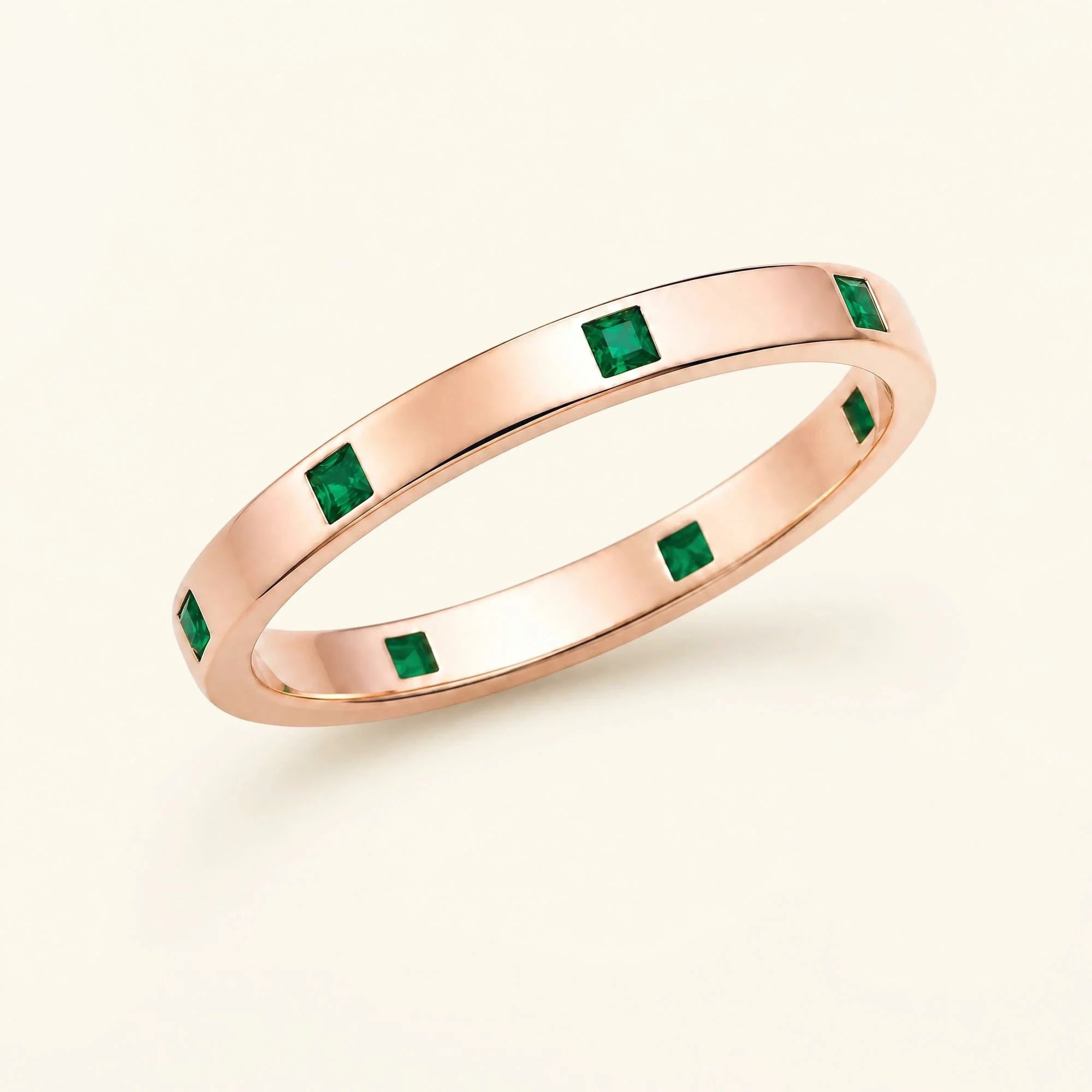 Alliance princesse d'émeraudes pour homme en or rose