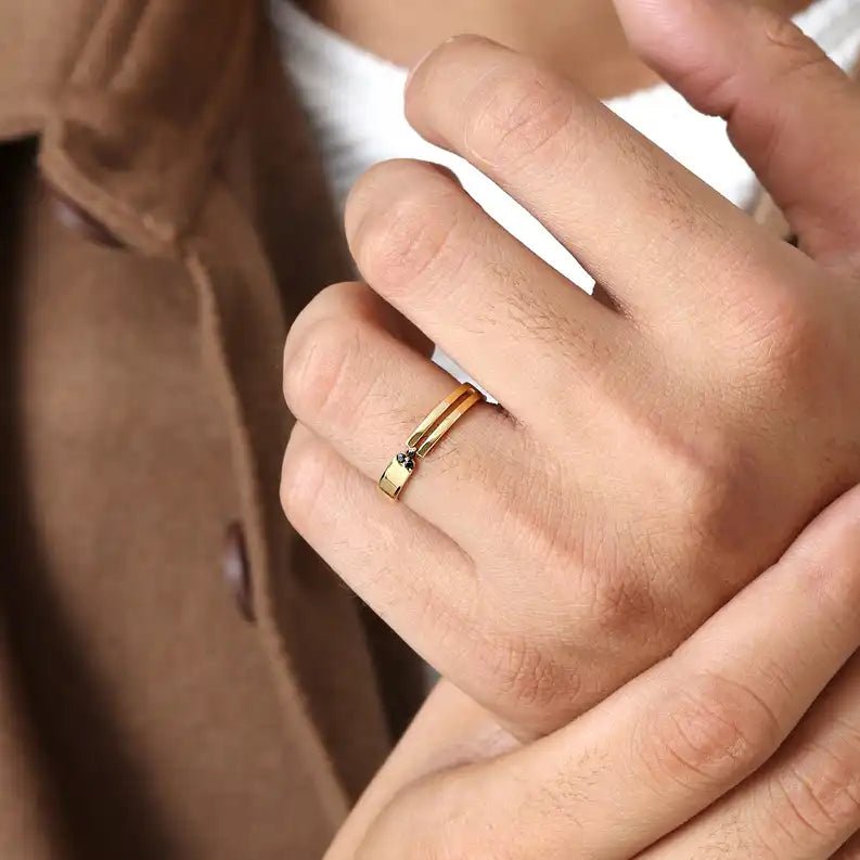 Anillo Vibhu de diamante negro