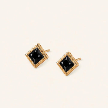 Pendientes de diamante negro Indrani, topos talla princesa de 4 mm engaste torsade, oro amarillo de 18 quilates