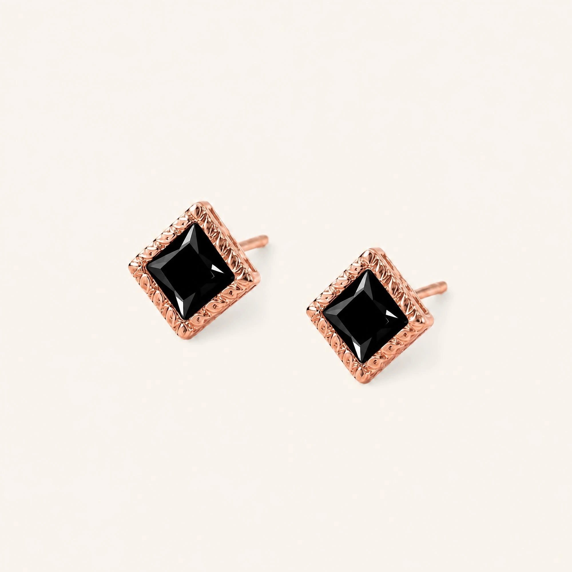 Pendientes de diamante negro Indrani, talla princesa engaste torsade, oro rosa de 18 quilates