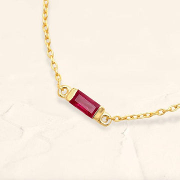 Pulsera solitaria baguette de rubí Shanti