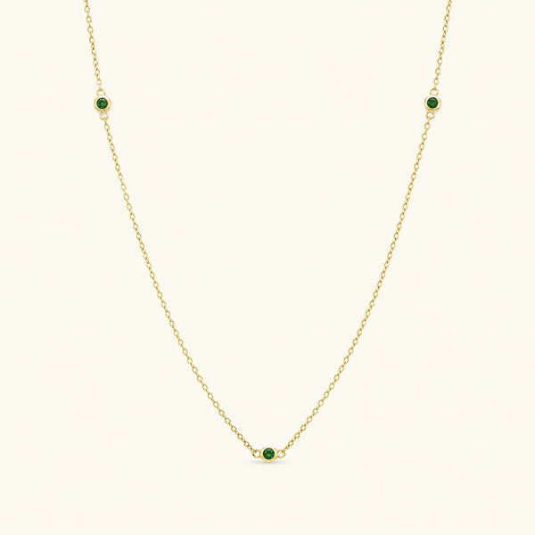 Collar ras de cuello en oro vermeil y esmeralda
