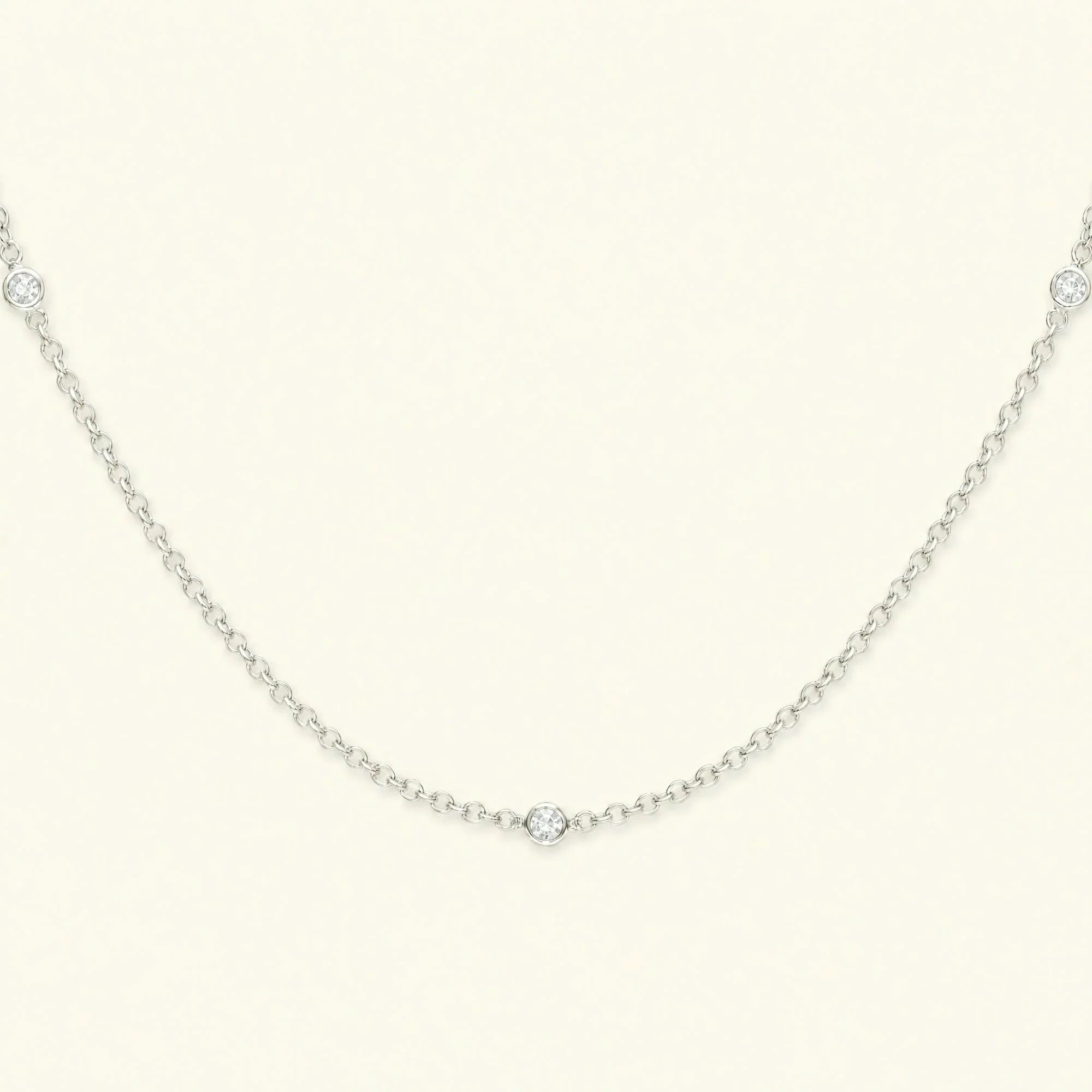 Collar Asonya 18 quilates oro blanco, 3 diamantes naturales engastados clos