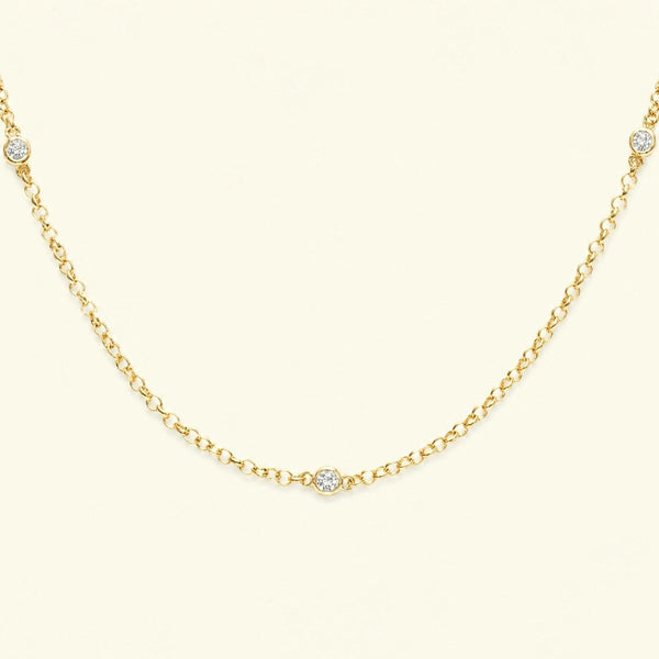 Collar Asonya 18 quilates oro amarillo, 3 diamantes engastados clos cadena fina