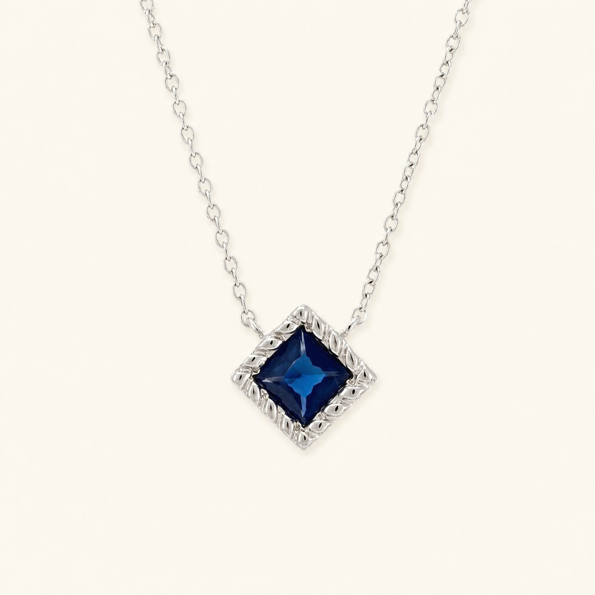 collier saphir or blanc taille princesse Indrani