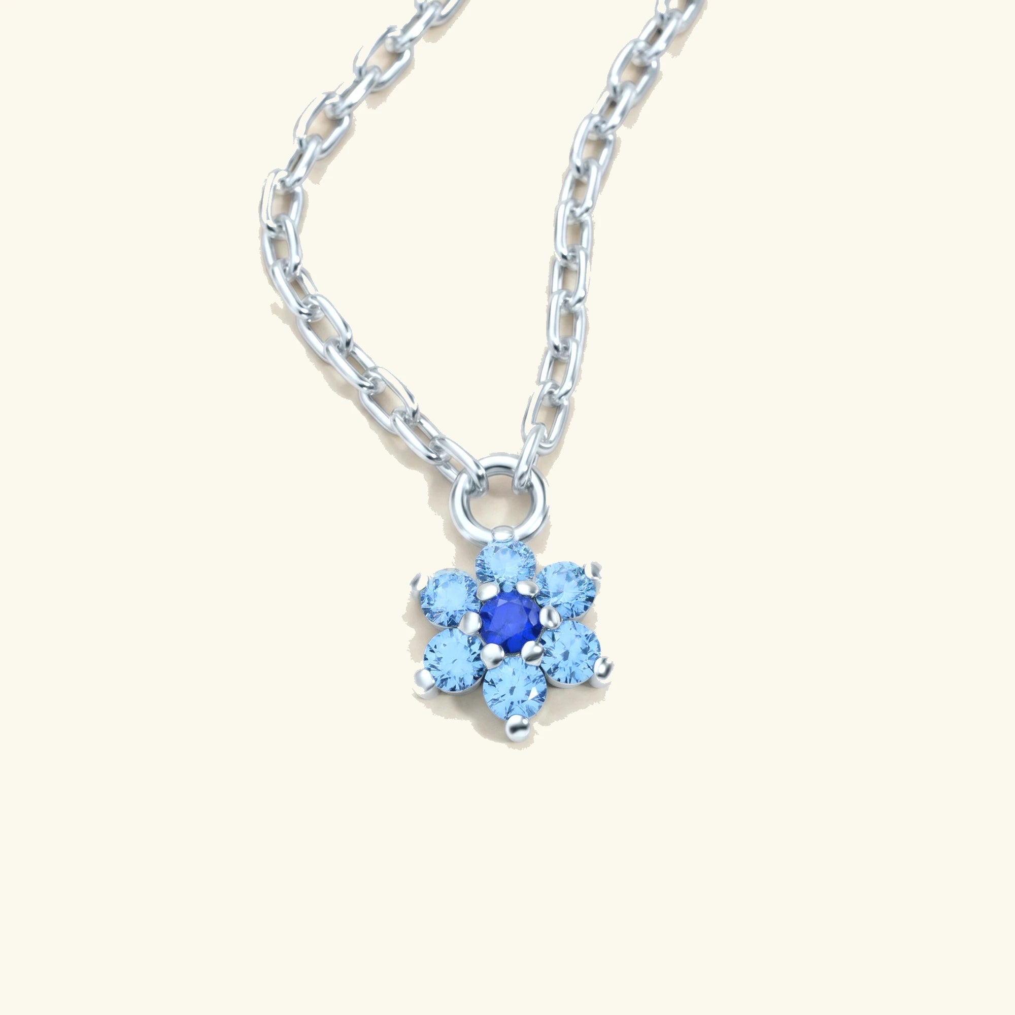 Collar Surya de oro blanco con zafiro